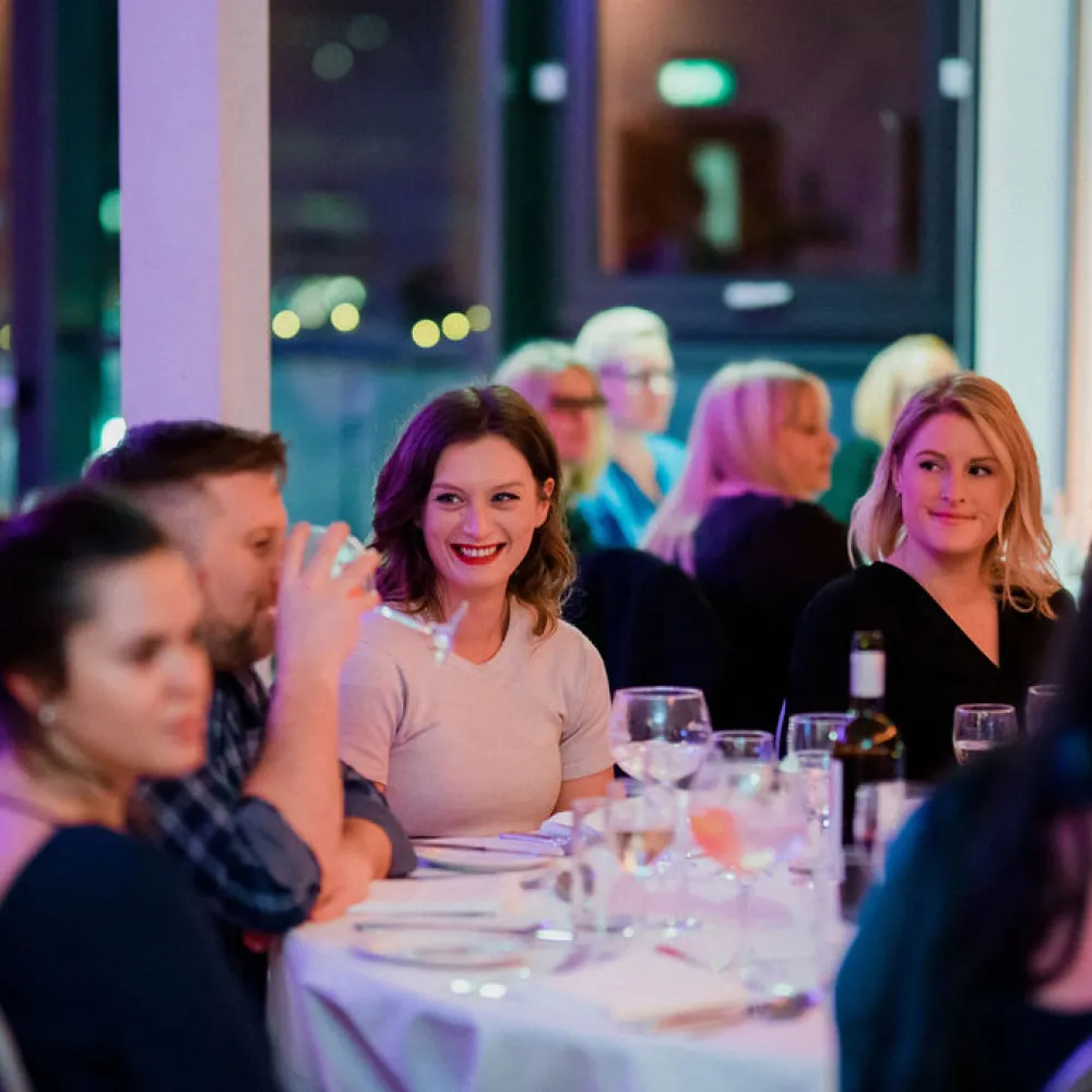 m shed people at dinner tables