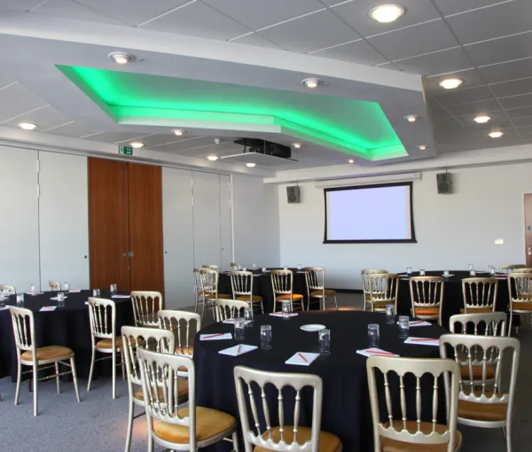 M shed meeting room with projector