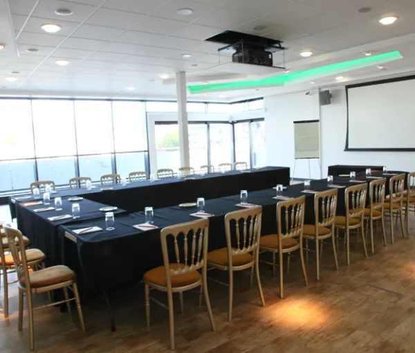 m shed u shaped meeting table setup